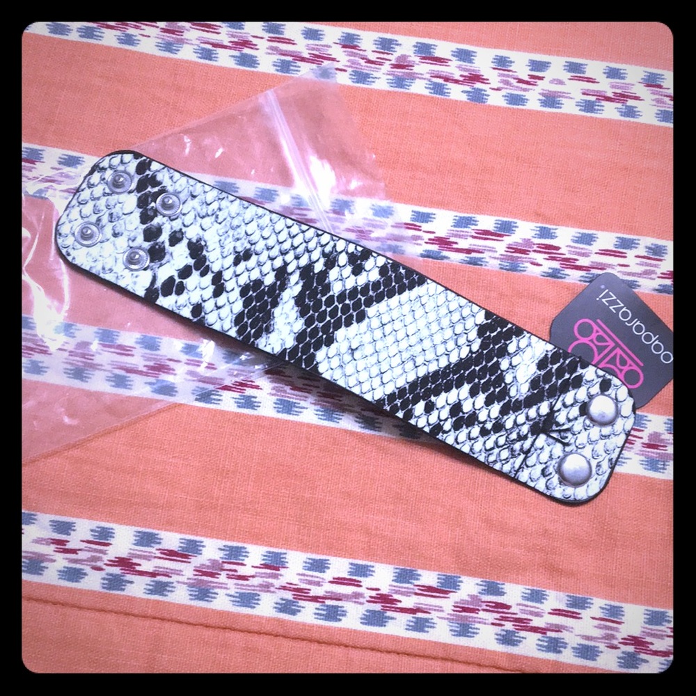 Cuff bracelet